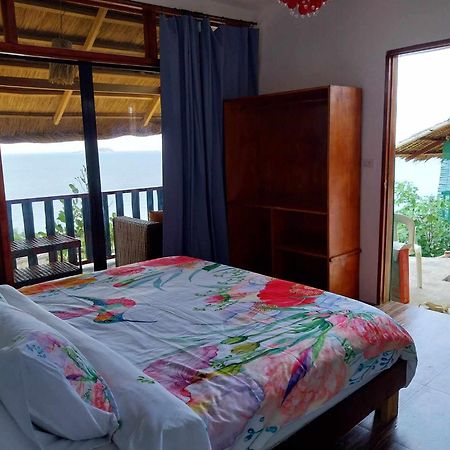 Miley Lodging Restobar New Busuanga Extérieur photo