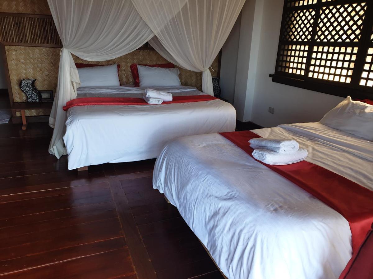 Miley Lodging Restobar New Busuanga Extérieur photo