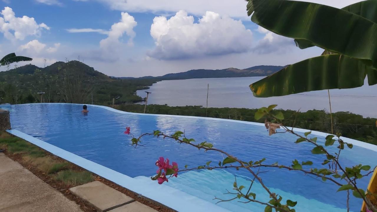 Miley Lodging Restobar New Busuanga Extérieur photo