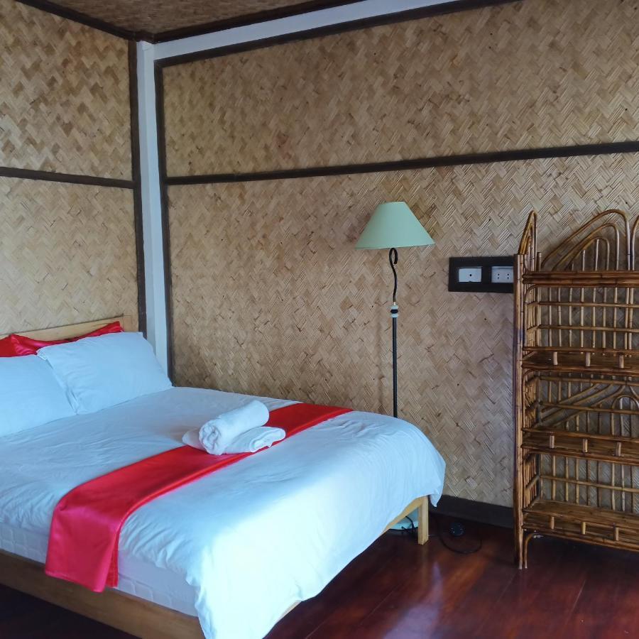 Miley Lodging Restobar New Busuanga Chambre photo