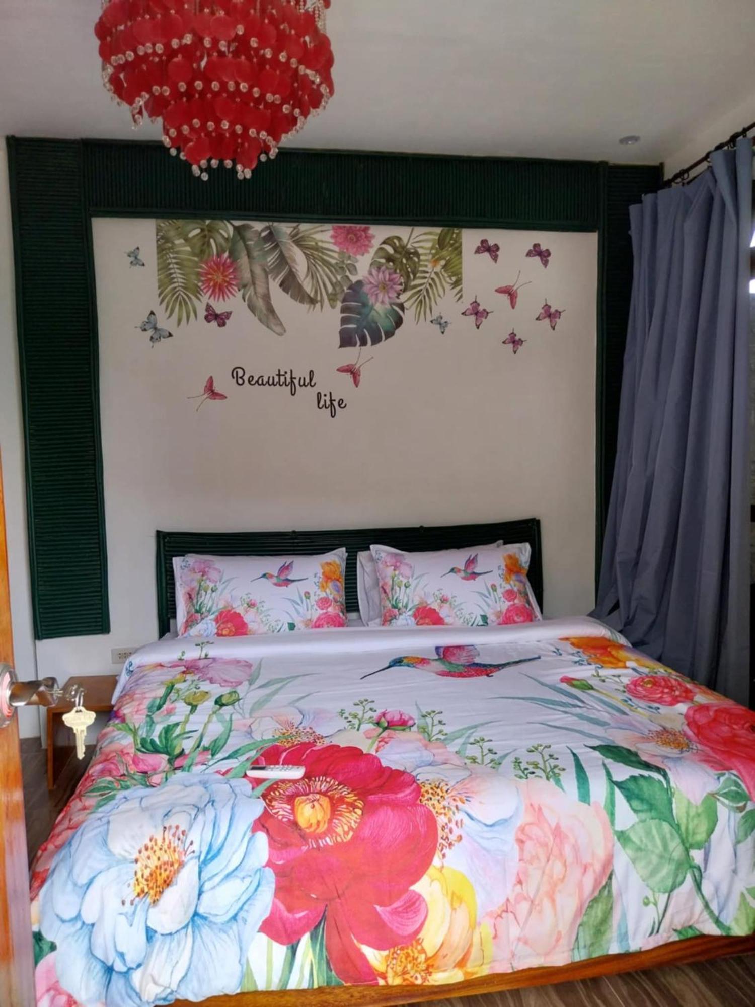Miley Lodging Restobar New Busuanga Extérieur photo