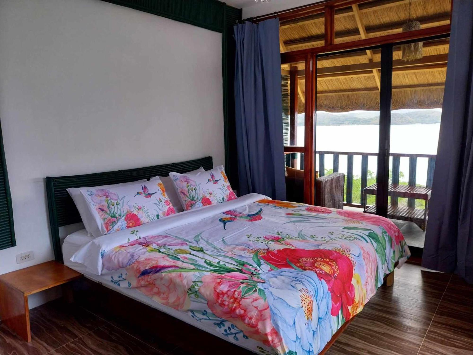 Miley Lodging Restobar New Busuanga Extérieur photo