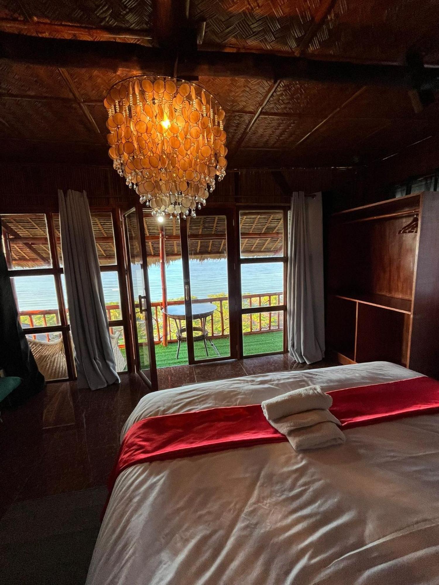 Miley Lodging Restobar New Busuanga Extérieur photo